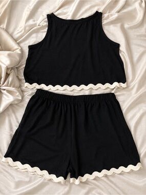 Black Scallop Trim Tank Top & Shorts Set- Women's Tank
